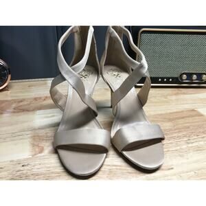 Vince Camuto Pascallia Pump High Heels Women's 9 Beige Back Zip Party Cocktail